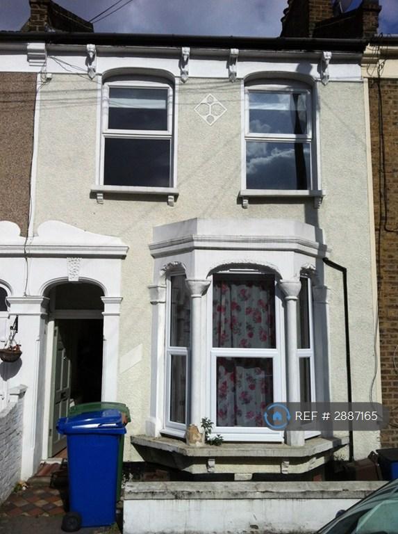 5 bedroom house in Kincaid Road, London, SE15 (5 bed) (#2887165)