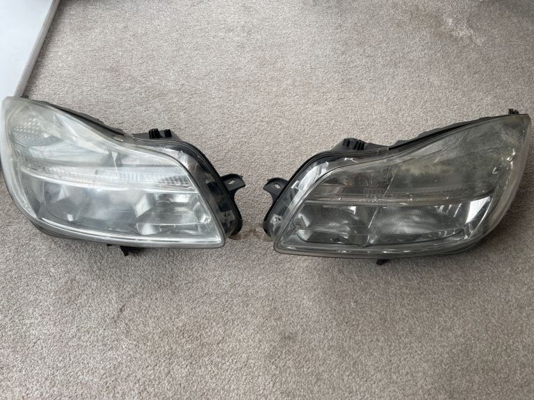 Front headlights for Vauxhall insignia 2009-2014