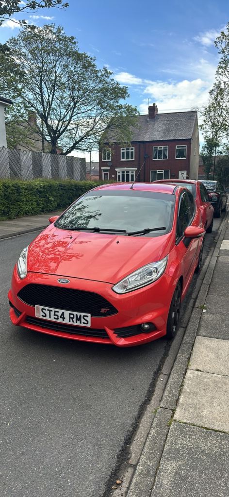 Ford, FIESTA ST-200 Hatchback, 2014, Manual, 1596 (cc), 3 doors
