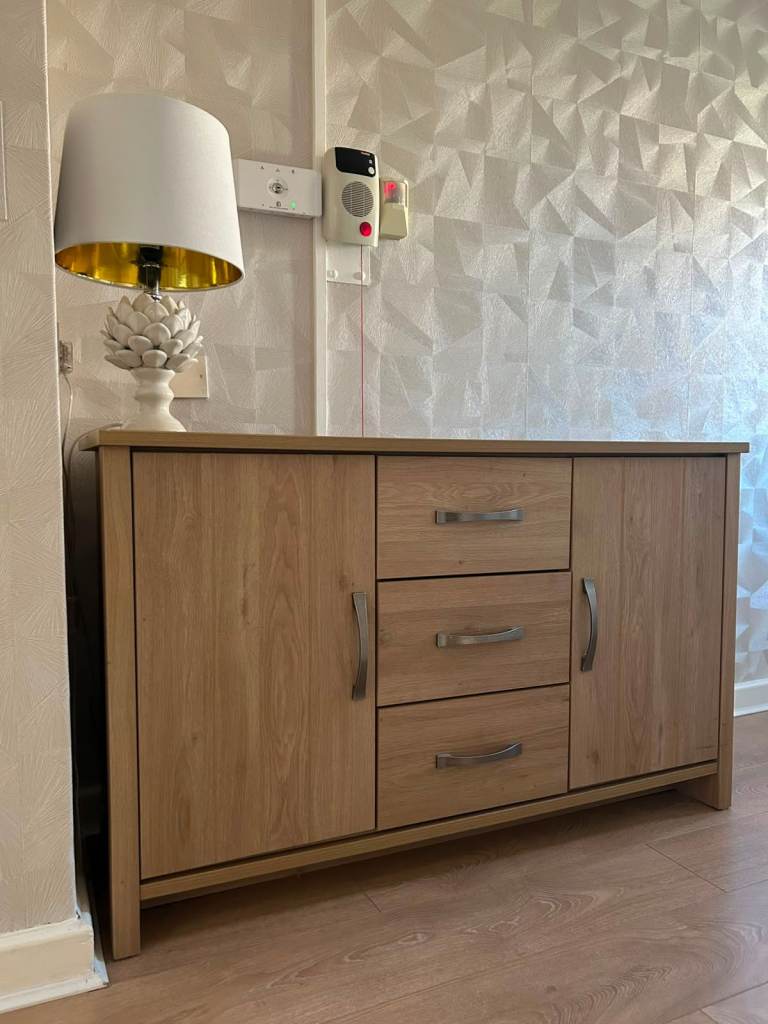 Sideboard wood effect 