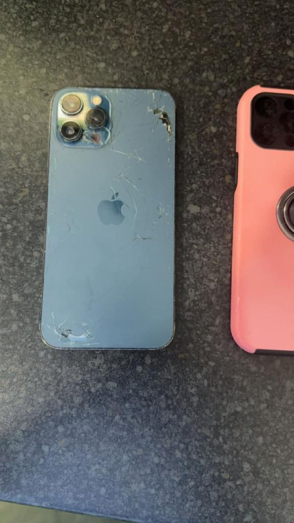 iPhone 12 Pro Max (read description)