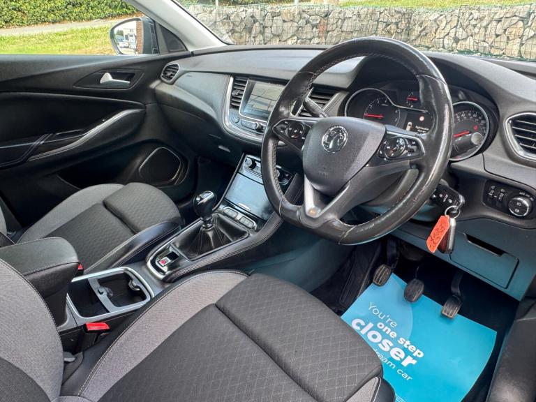 2020 Vauxhall Grandland X 1.2 Turbo SRi Nav 5dr HATCHBACK Petrol Manual