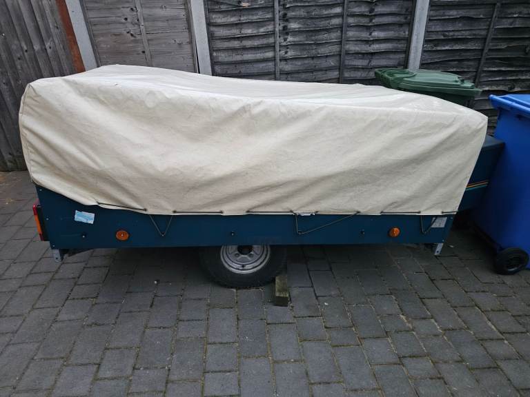 REDUCED! Raclet trailer tent excellent condition delivery available 