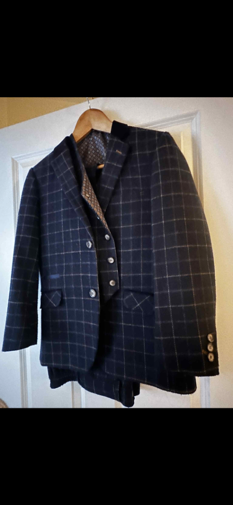 Cavani tweed 3 piece child suit 