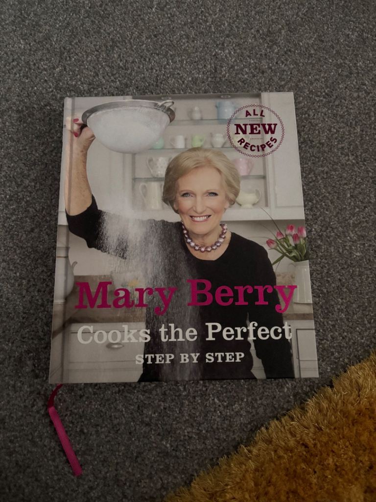 Mary berry cooks the perfect step by step cookbook