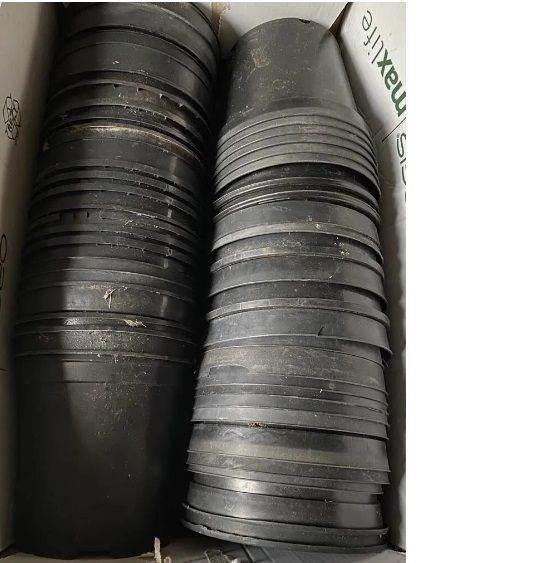 plant pots 2litre x30