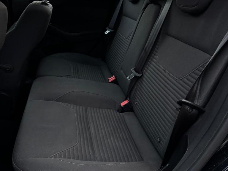 2015 Ford Focus 1.0T EcoBoost Titanium Euro 6 (s/s) 5dr HATCHBACK Petrol Manual