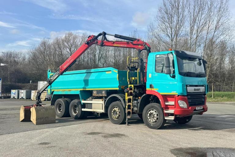 2021 70 plate Euro 6 DAF CF410 8X4 32t Tipper Grab
