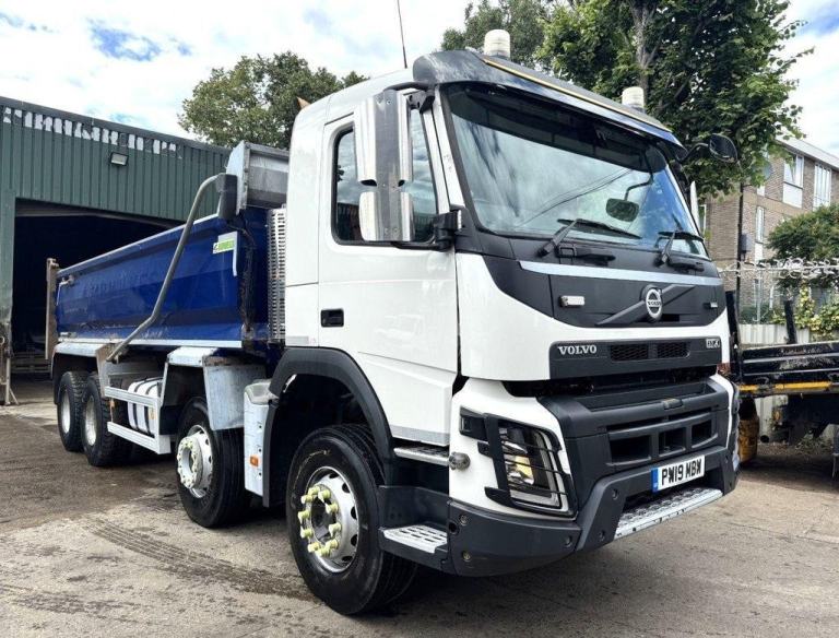 2019 VOLVO FMX-420 8X4 TIPPER