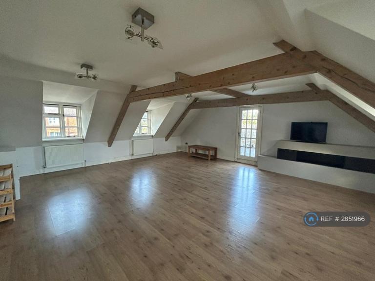 3 bedroom flat in Lenham Rd., London, SE12 (3 bed) (#2851966)