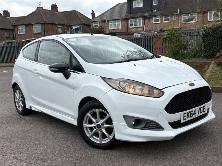 2015 FORD FIESTA NEW BELT AND WATER PUMP