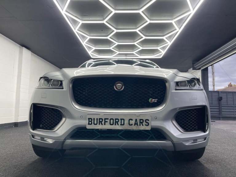 2016 Jaguar F-Pace 3.0d V6 S 5dr Auto AWD ESTATE DIESEL Automatic