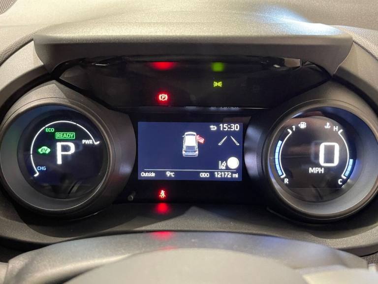 2022 Toyota Yaris 1.5 VVT-h Design Hatchback 5dr Petrol Hybrid E-CVT Euro 6 (s/s) (116 ps) Hatchb...