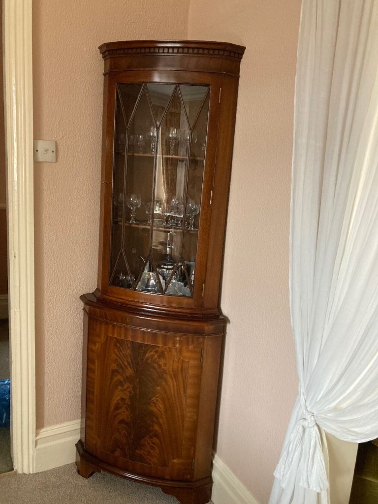 Mahogany corner cabinet 