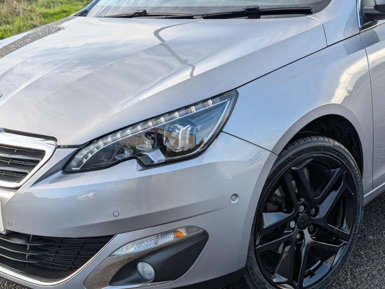 2013 Peugeot 308 1.6 THP Allure 5dr HATCHBACK PETROL Manual