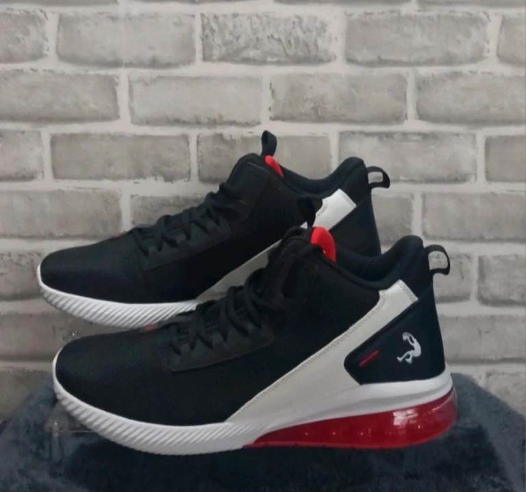 Men's Shaq Analog Basketball Trainers