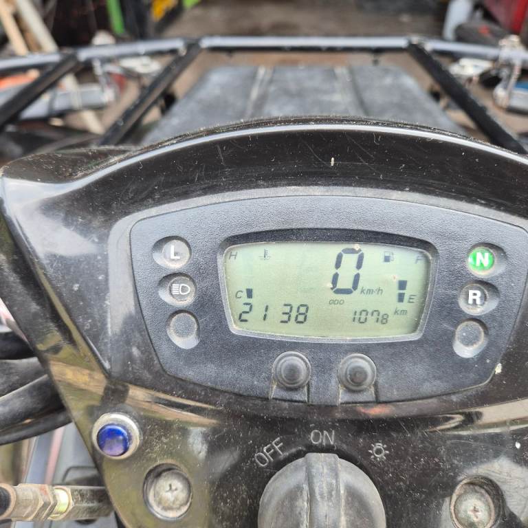 Kawasaki kvf 300  62 plate 