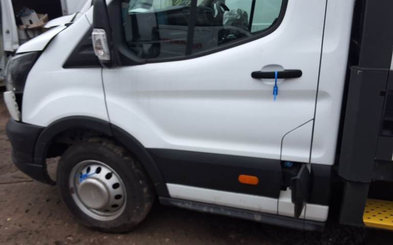 FORD TRANSIT 350 2023 N/S/F DOOR IMMACULATE CONDITION COMPLETE MINUS MIRROR