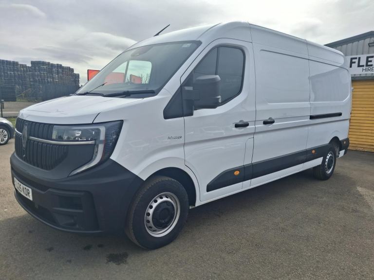 Renault Master 2.0DCI LM35 150PS LWB MEDIUM ROOF