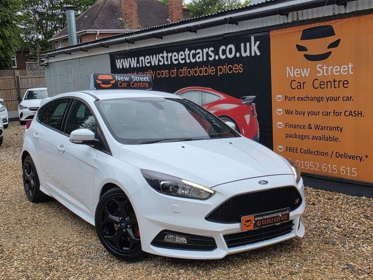 2016 Ford Focus 2.0 TDCi ST-3 Euro 6 (s/s) 5dr HATCHBACK Diesel Manual
