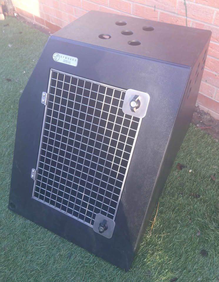 DT Boxes - Single dog box ( Transport / Travel ) Delivery Available