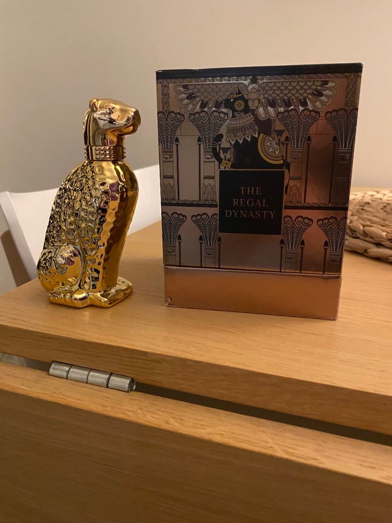 The Regal Dynasty eau de parfum