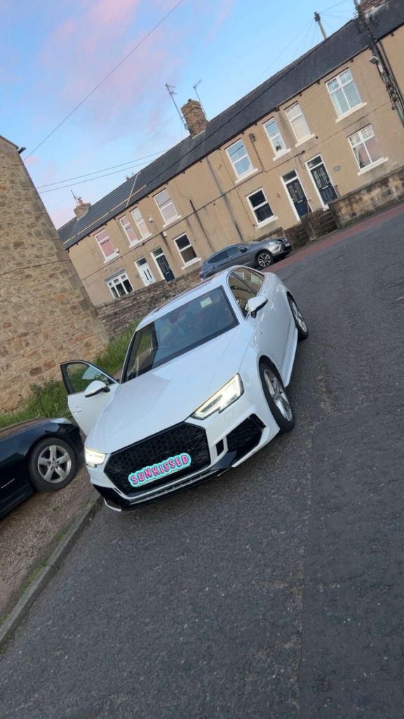 Audi, A4, Saloon, 2017, Semi-Auto, 1968 (cc), 4 doors