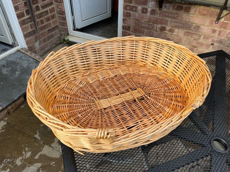 Wicker Dog Bef