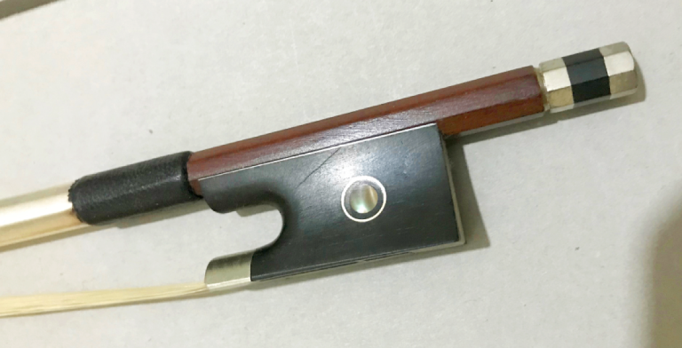 Violin bow 4/4 - Made from Ipe - Immaculate - Like New