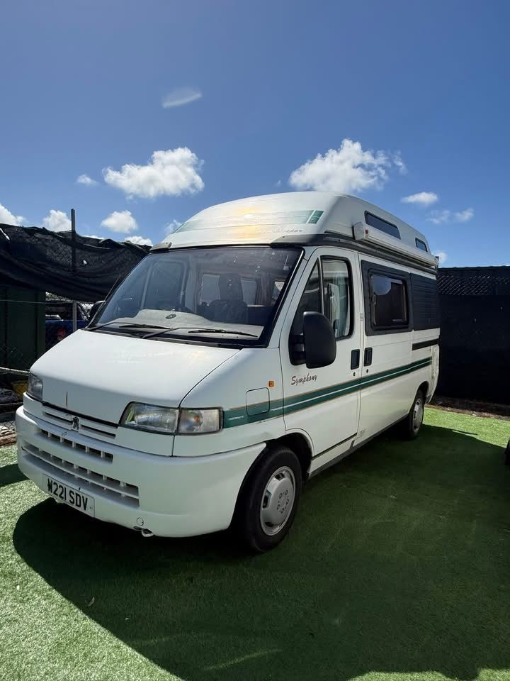 2000 Peugeot auto sleeper symbol