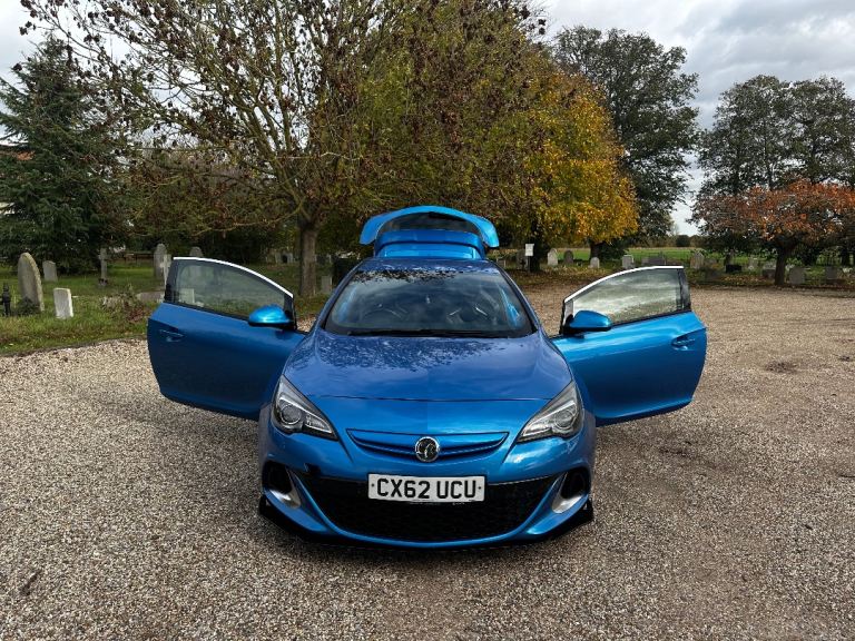 Vauxhall Astra VXR GTC 2.0T 