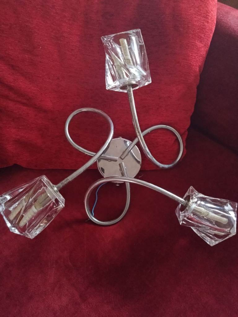 2 x ceiling lights 