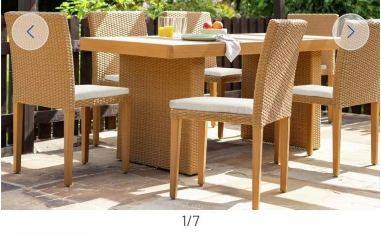 A new beautifully designed good quality 6 Seater Rattan Effect Patio  / garden furniture set. 