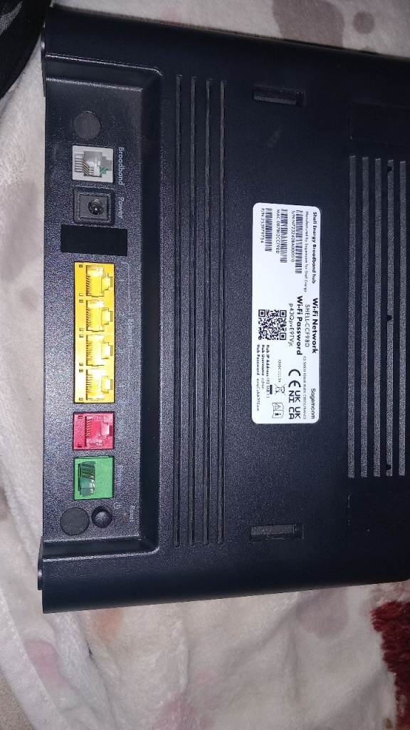 Shell Energy DGA0122 WiFi Hub – Good Condition