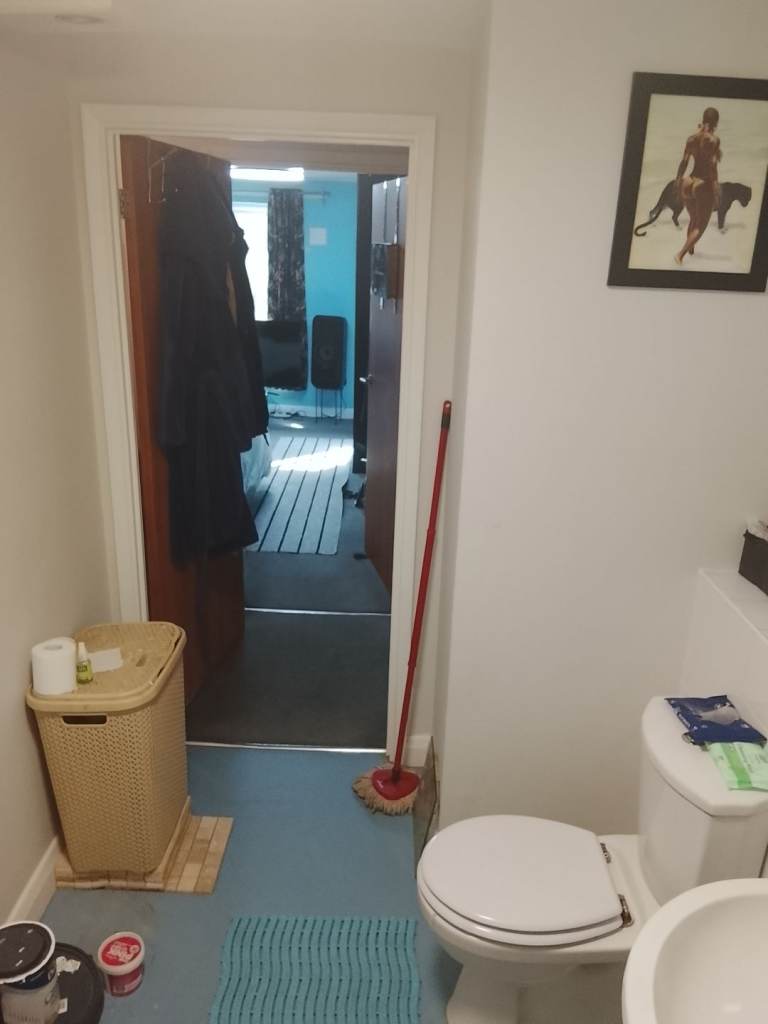 Double room to rent in Addiscombe Croydon. 