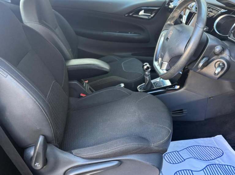 2016 DS Automobiles DS 3 1.2 PureTech Chic 3dr HATCHBACK PETROL Manual