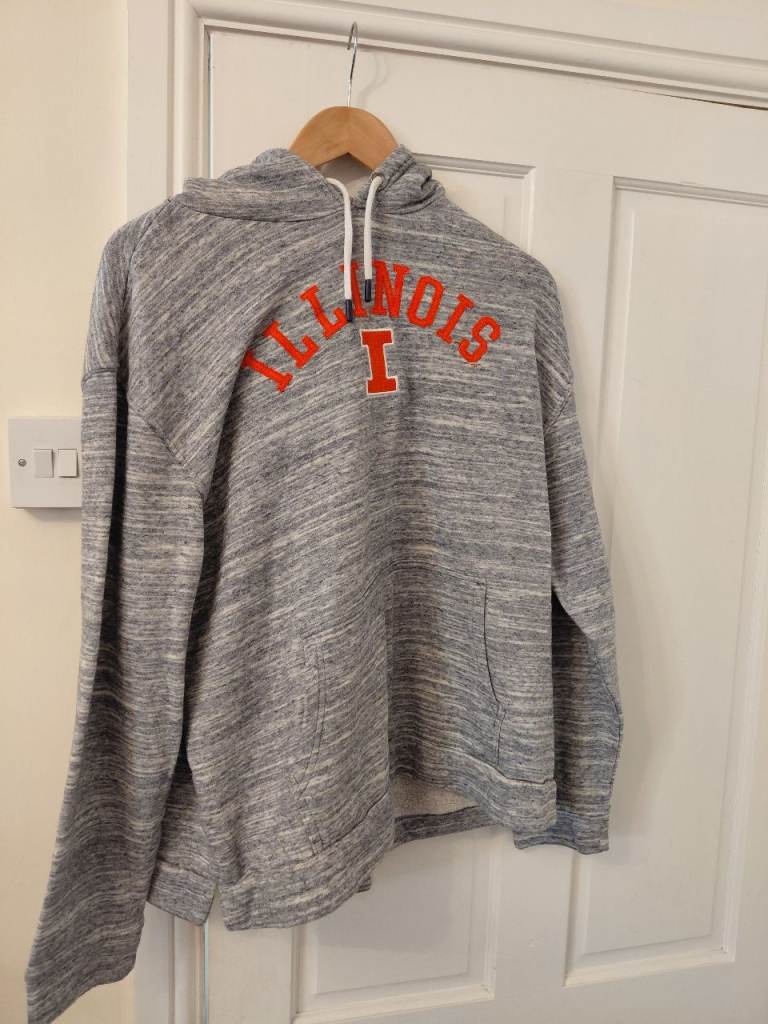 Champion Grey Hoodie l – Good Condition