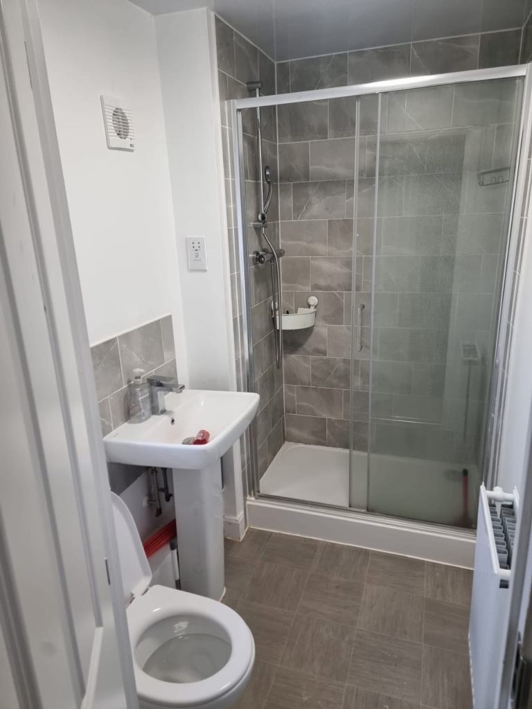 2 bedroom house for rent 