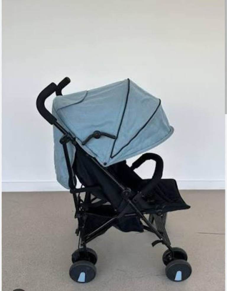 Cuggli umbrella fold stroller with rain cover