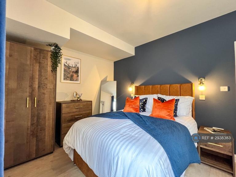 1 bedroom flat in Clarke St, Sheffield, S10 (1 bed) (#2938383)