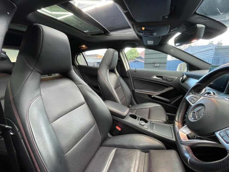 2017 Mercedes-Benz GLA 2.0 GLA250 AMG Line (Premium Plus) SUV 5dr Petrol 7G-DCT 4MATIC Euro 6 (s/...