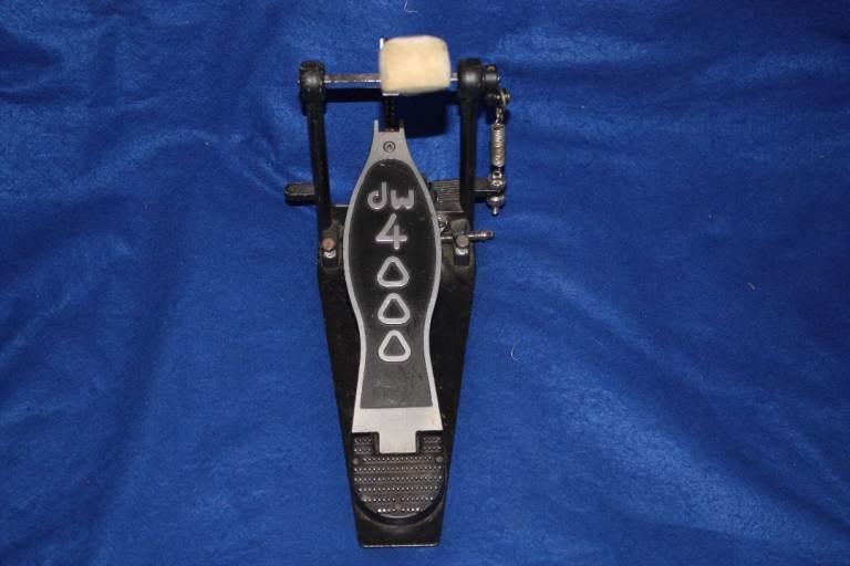 DW 4000 Series Single Kick Pedal ~ Single Chain ~ Great Condition ~ £80 ono