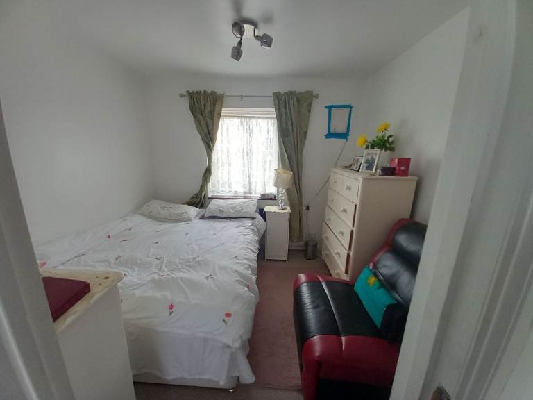 Large Beautiful Room 
