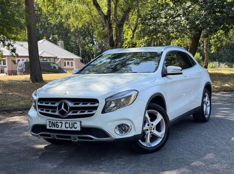 Mercedes-Benz GLA 2.1 GLA200d Sport SUV 5dr Diesel Manual Euro 6 (s/s) (136 ps) Diesel Manual