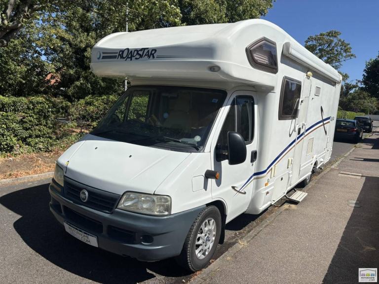 2005 Lunar Roadster 786 - Motorhome for sale