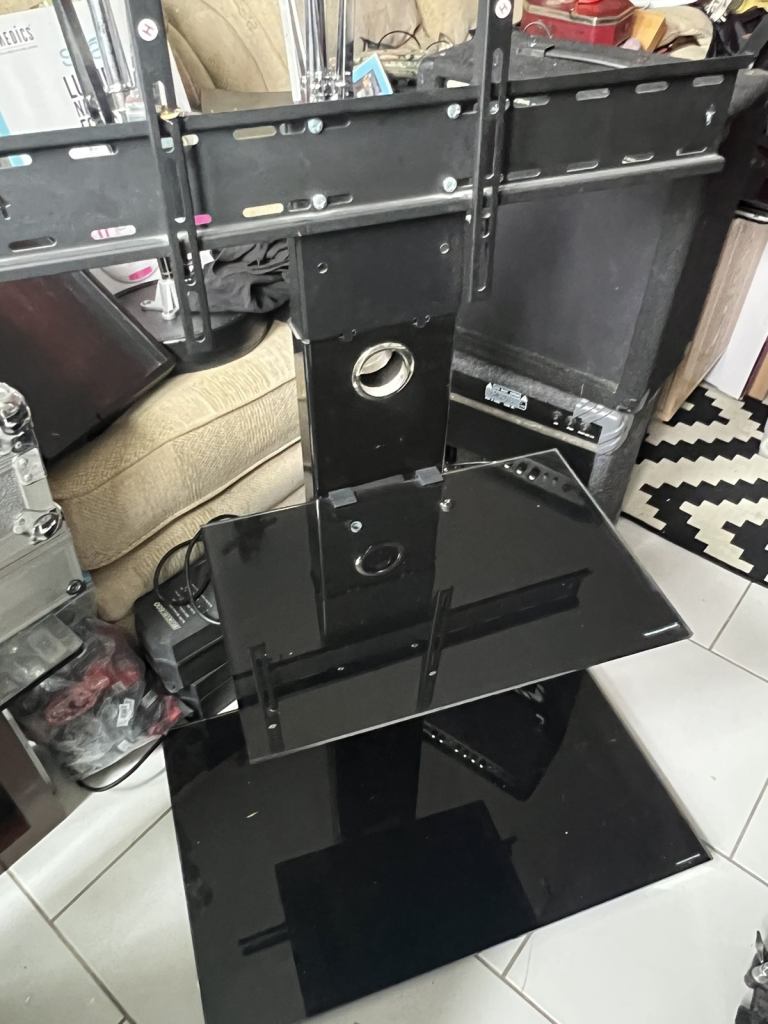 image for Amazing TV / HiFi Stand