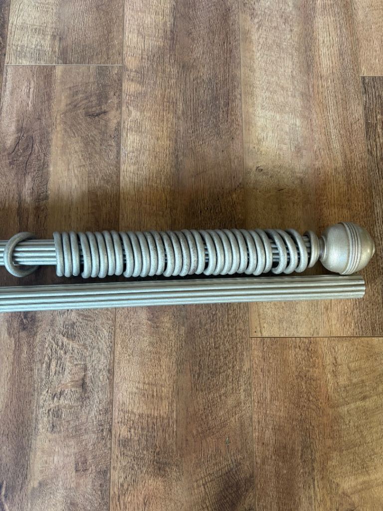 Curtain poles job lot.  Can split.  VG cond. 