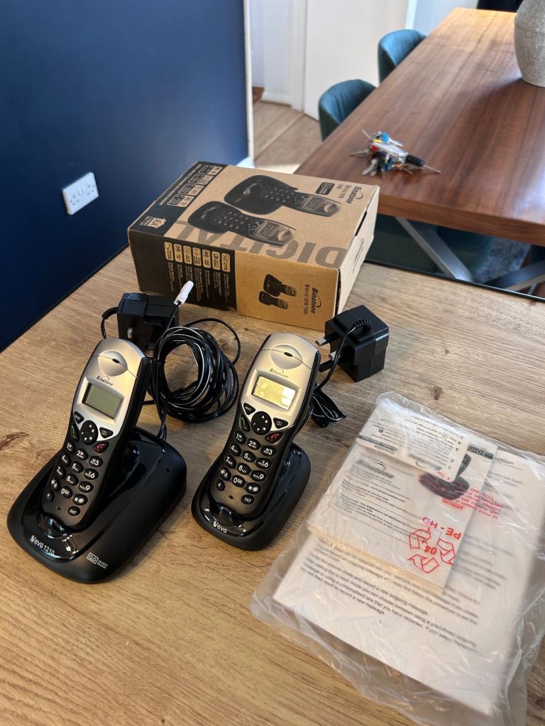 Binatone veva 1210 twin cordless telephone 