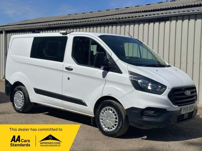 2019 Ford Transit Custom 2.0 TDCi 105ps Low Roof D/Cab Van PANEL VAN DIESEL Manual
