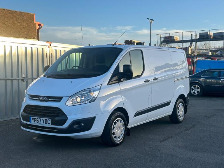 2017 Ford Transit Custom 310 TREND LR P/V 1 OWNER FROM NEW AIR CON REAR CAMERA Panel Van Diesel M...